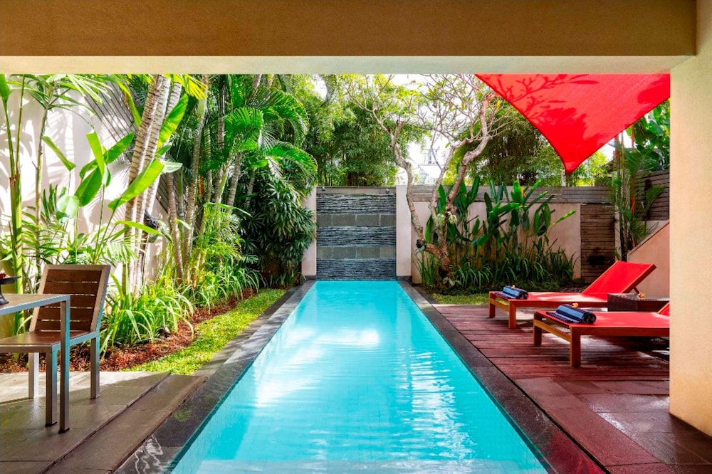 Bali Island Villa & Spa 84/88