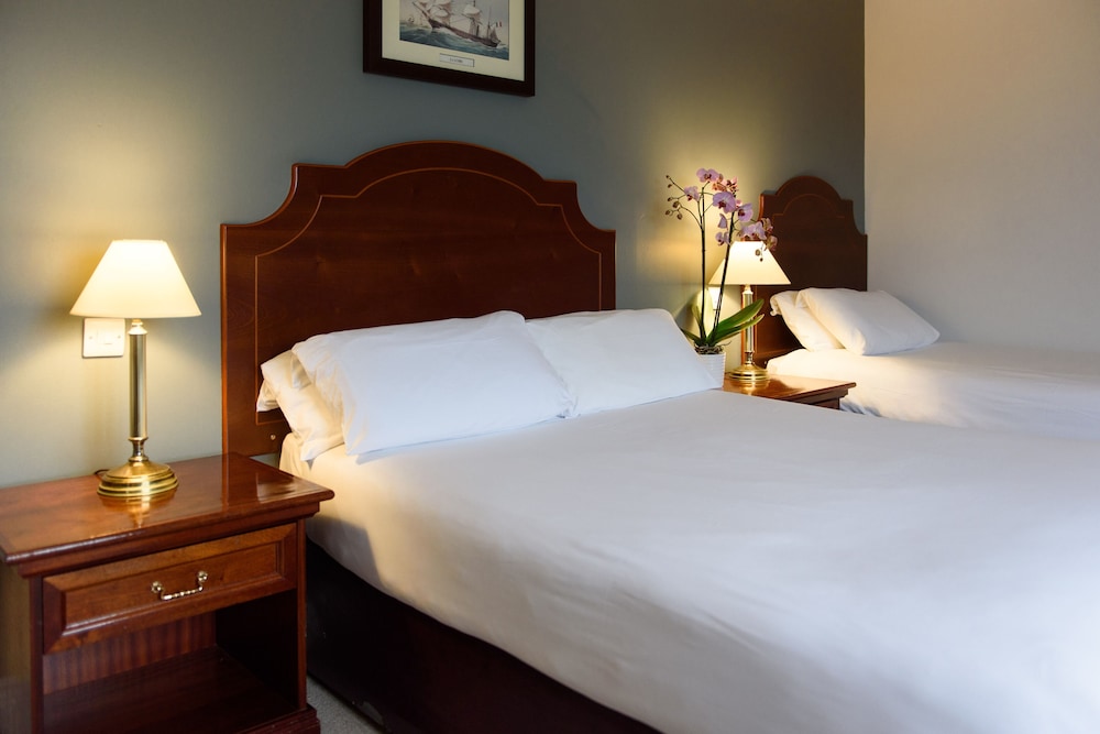 Dooleys Hotel Waterford City 8/57