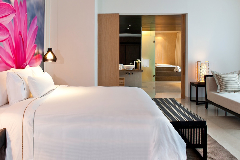 The Westin Hyderabad Mindspace 14/80