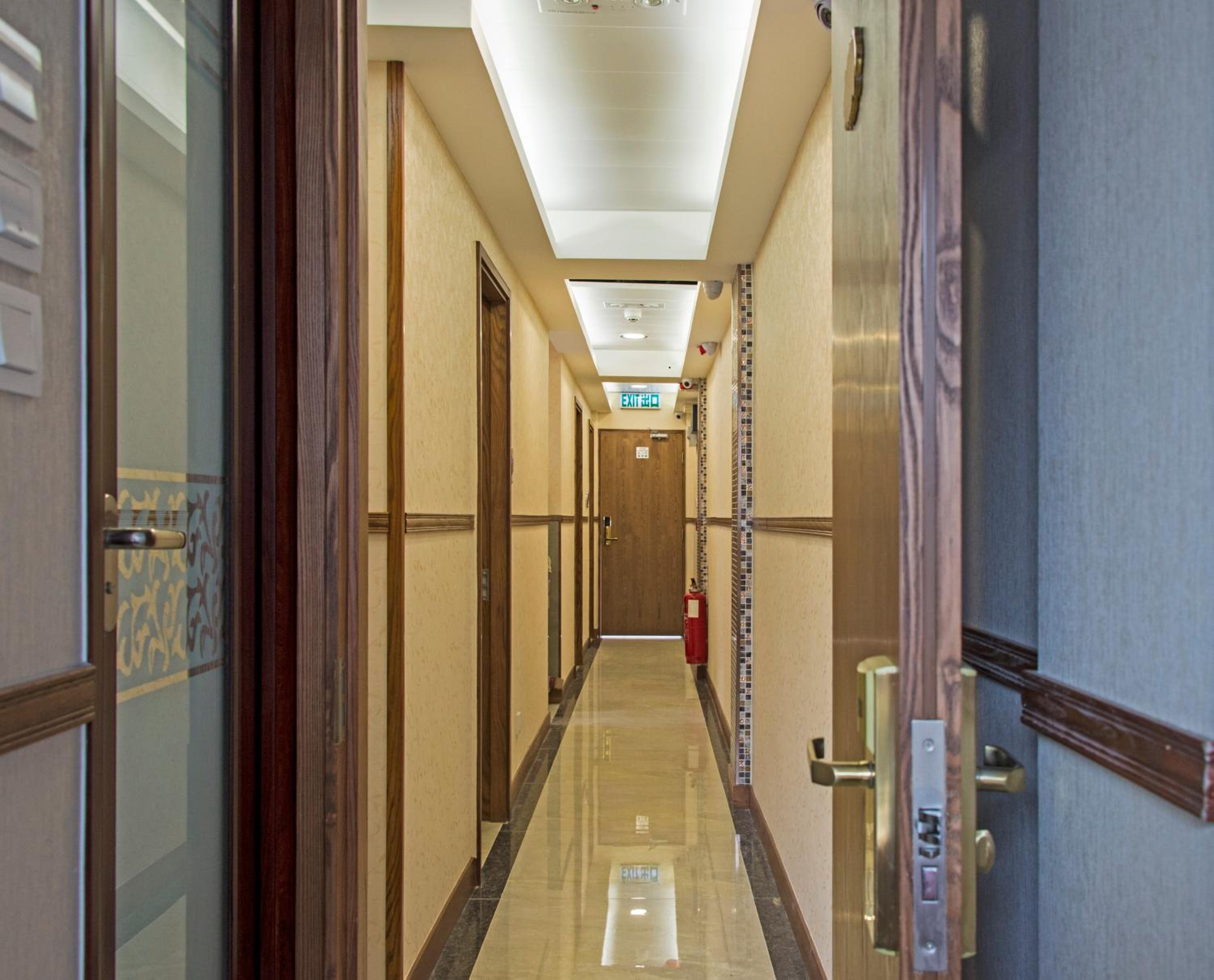 Celltronik Hotel 21/27