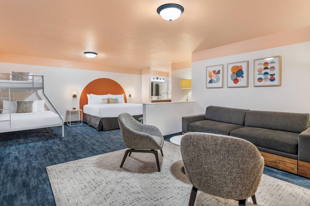The Sandman Santa Rosa Sonoma, an Ascend Collection Hotel 45/68