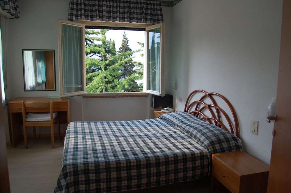 Hotel Stella Alpina 6/19