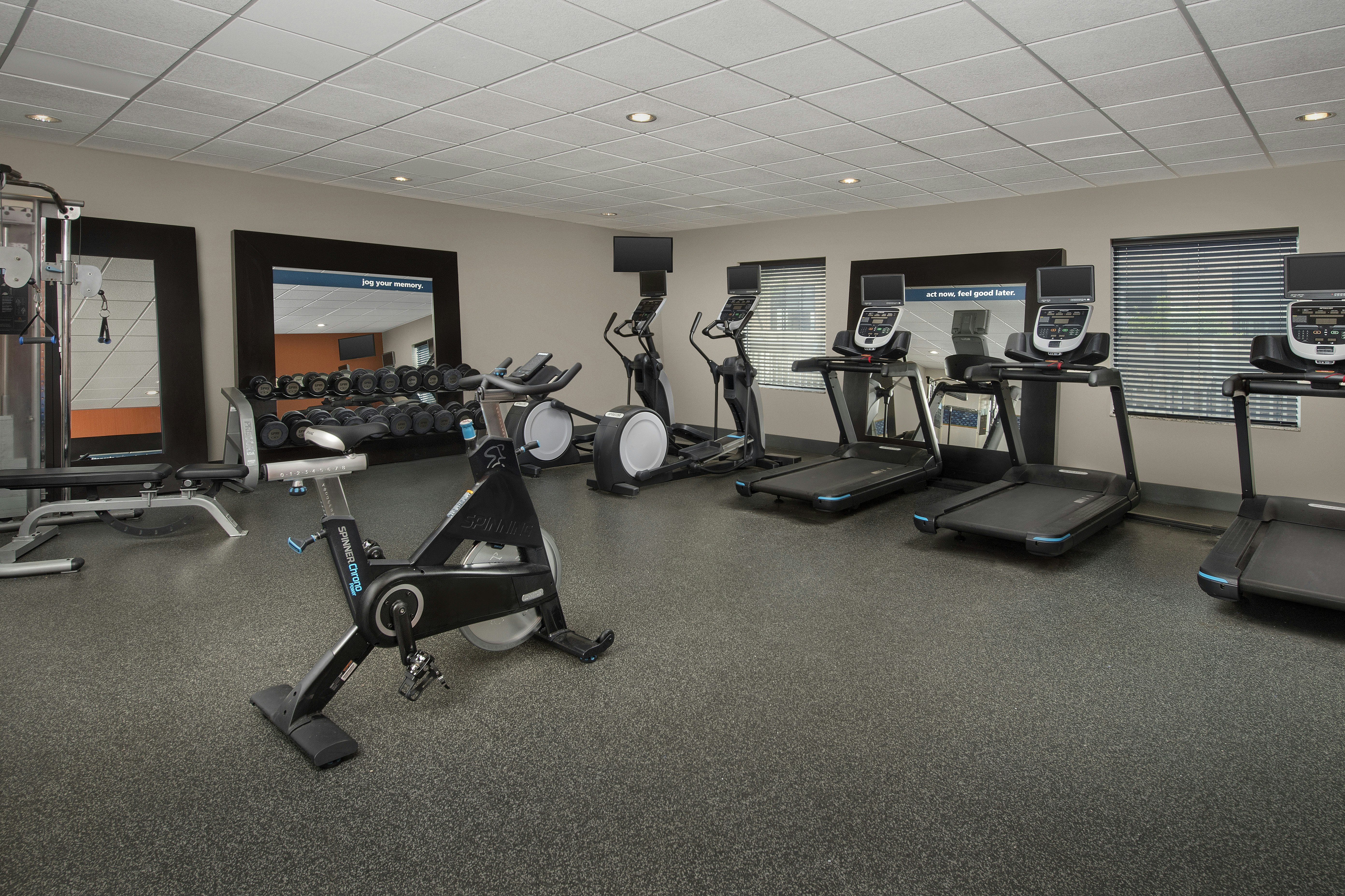 Hampton Inn Suites Holly Springs 7/14