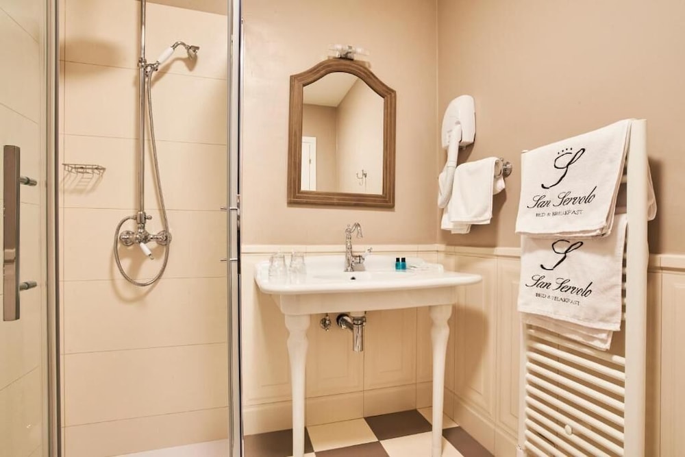 BED AND BREAKFAST SAN SERVOLO 48/50