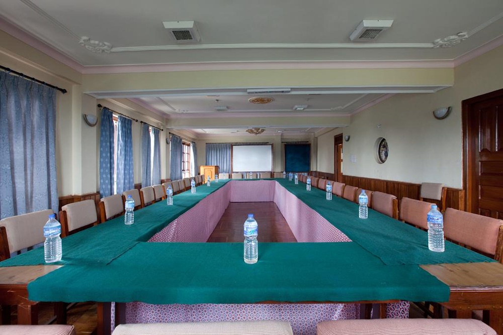 Nagarkot Sunshine Hotel 33/42