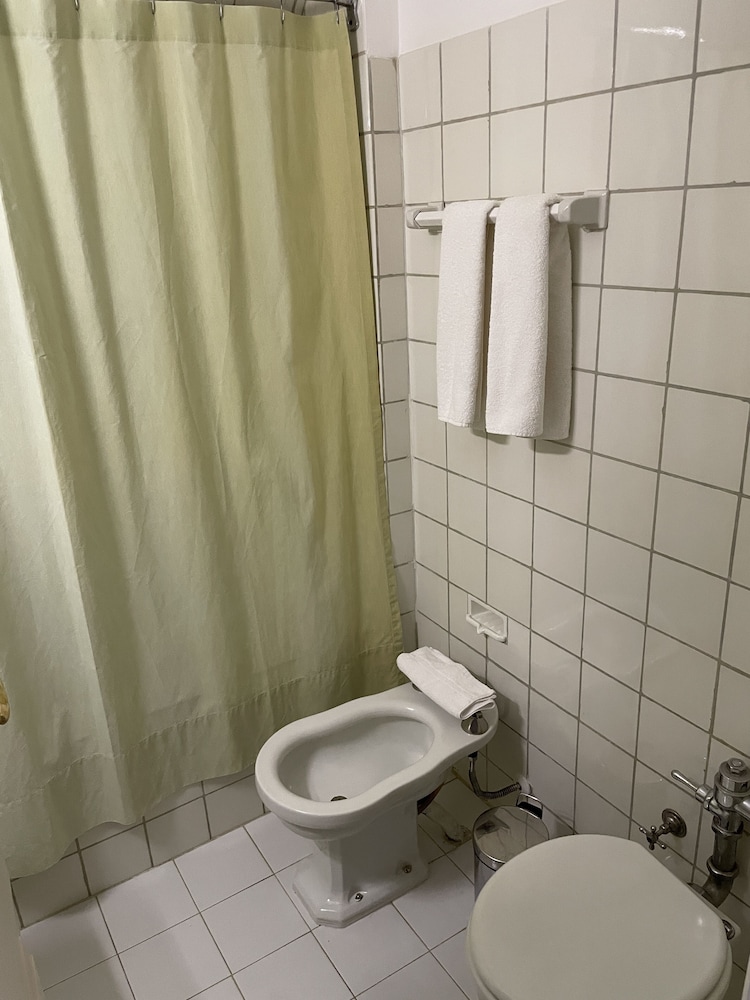 شقة بسرير مزدوج وسريرين منفصلين، Hotel Tunquelen 7/8
