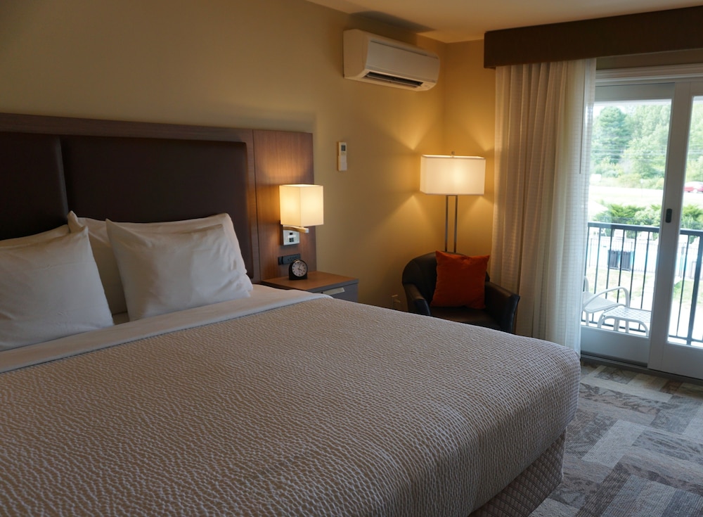 Belfast Harbor Inn 16/64
