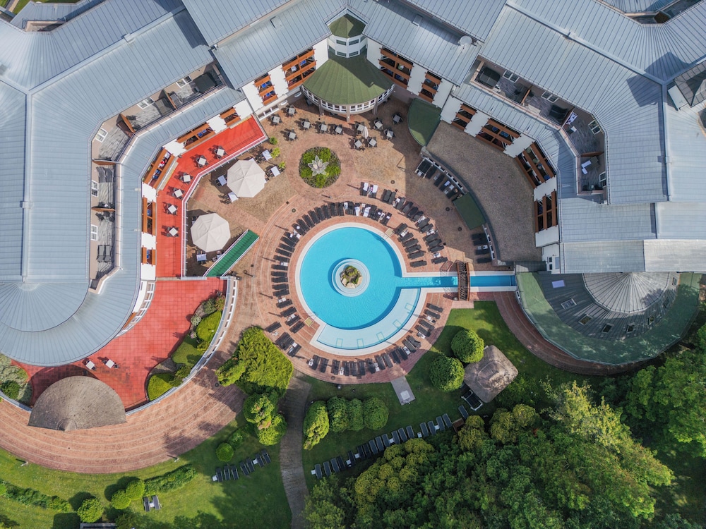 Lotus Therme Hotel And Spa Formerly Rogner Hotel Spa Lotus Therme 4/84