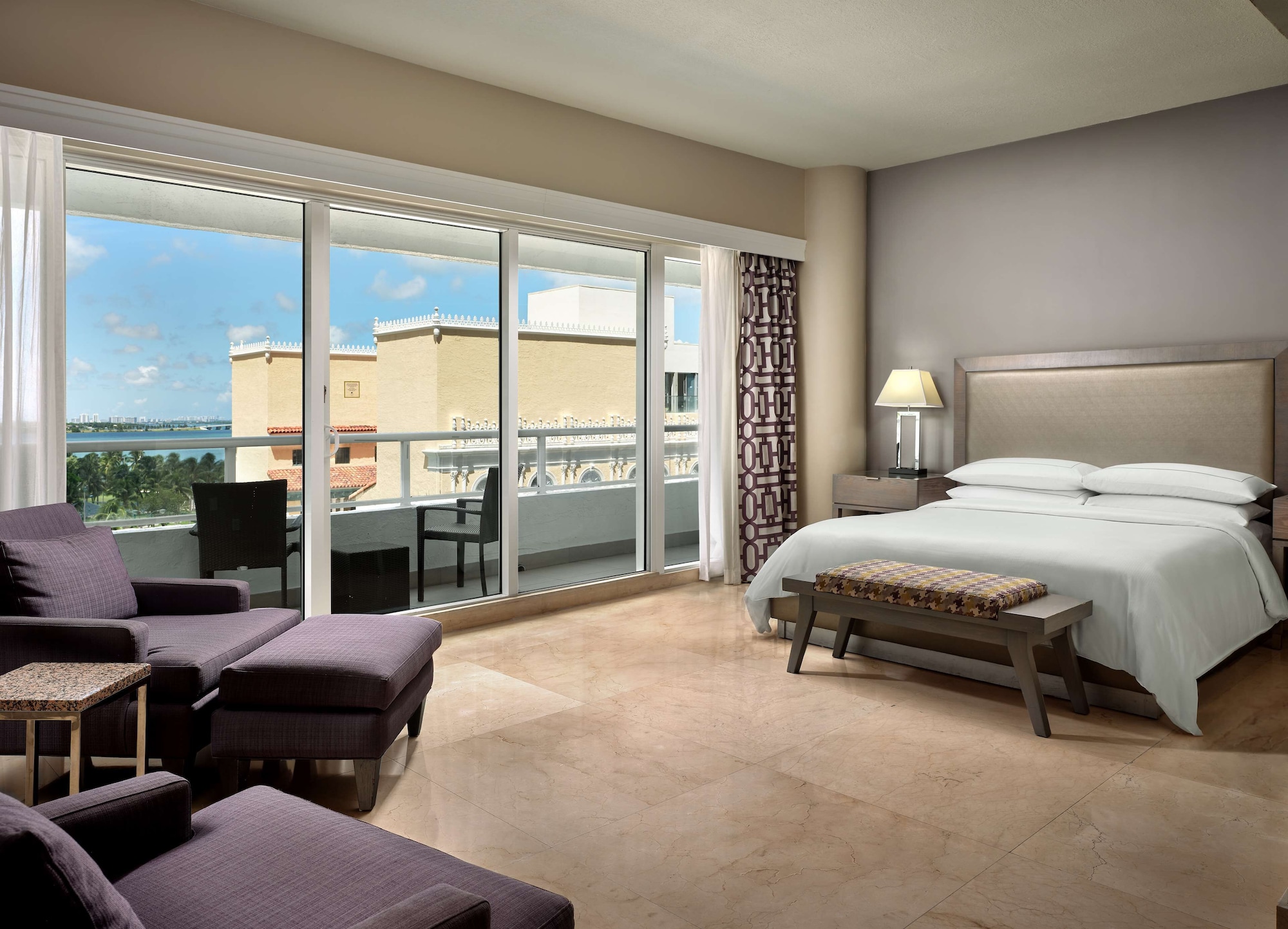 Junior Suite, King Bed, Partial Bay View, Balcony