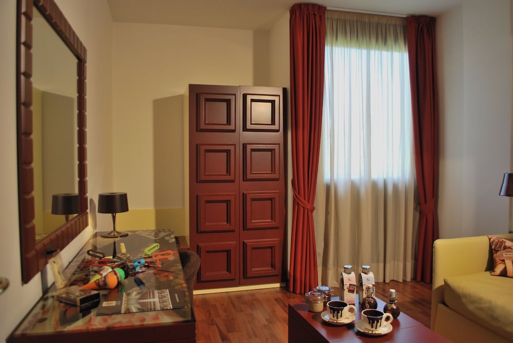 Chocohotel 48/60