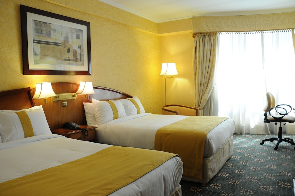 InterTower Hotel 10/44