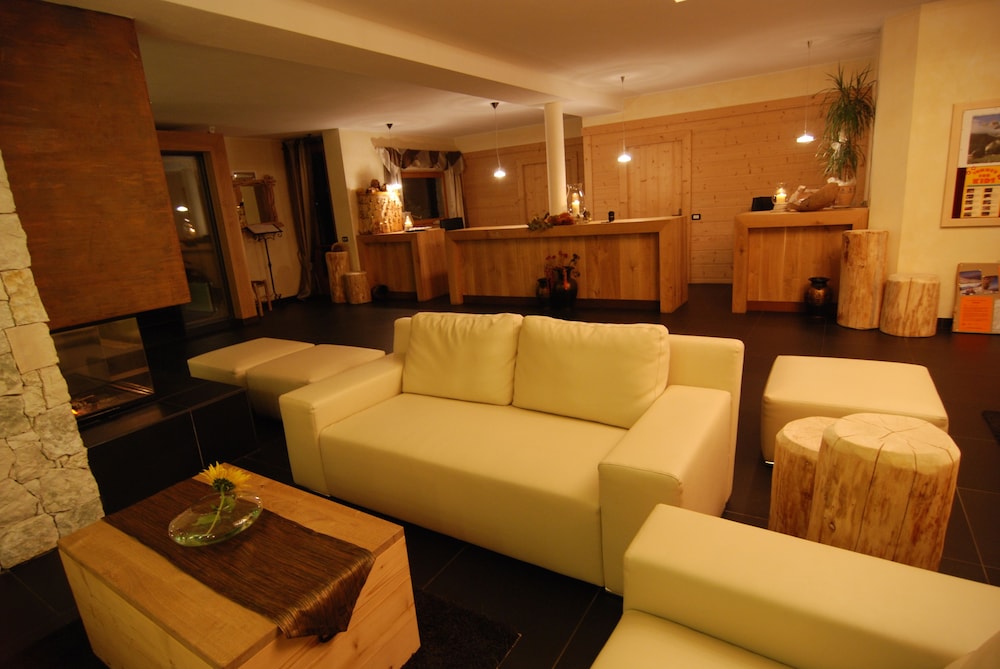 Hotel Cristallo 46/70