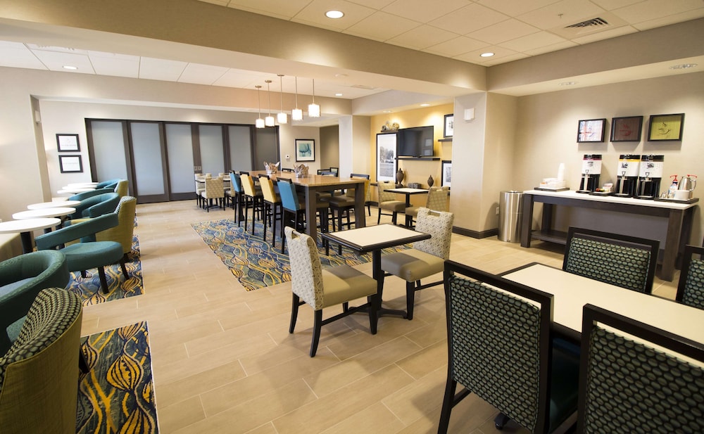 Hampton Inn Decatur/Mt Zion 35/43
