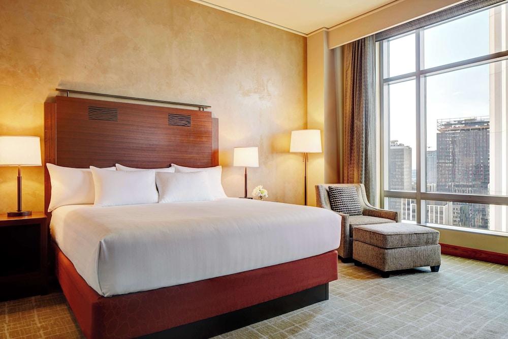 ROOM, KING BED, ACCESSIBLE