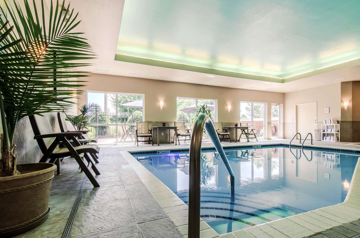 Comfort Suites Bentonville - Rogers, AR 7/17