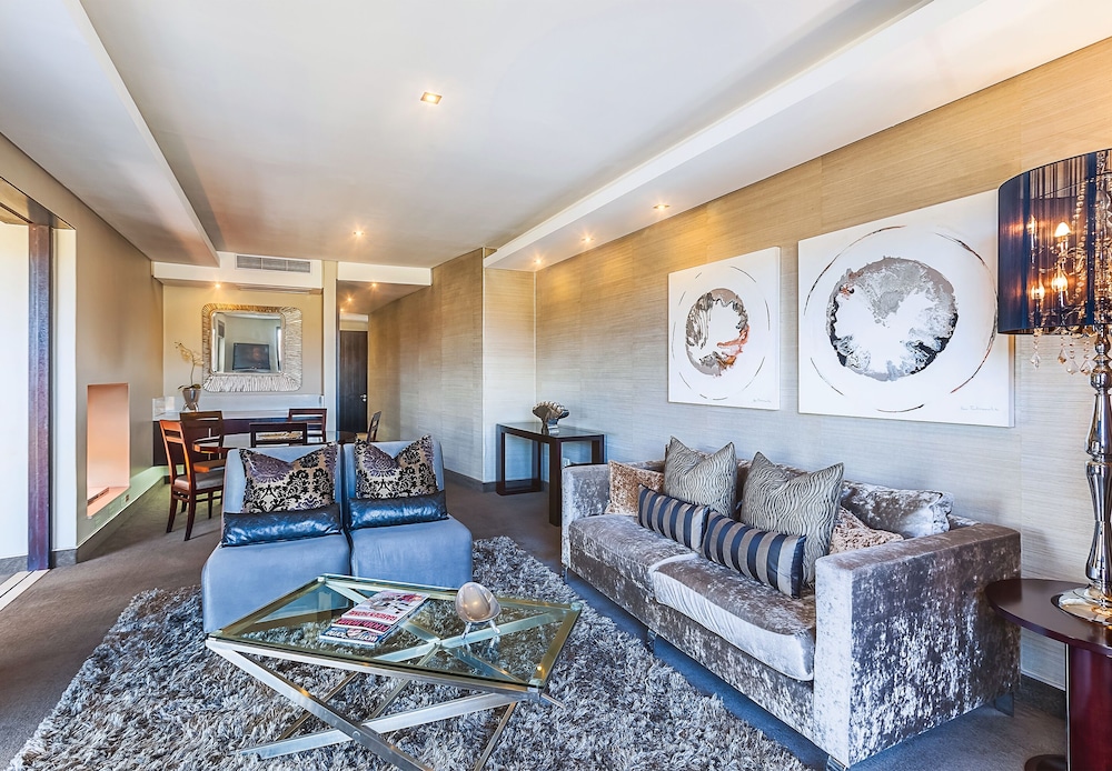 The Fairway Hotel Golf Resort 48/71