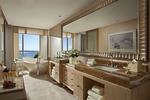 Baron, Suite, Beach Front