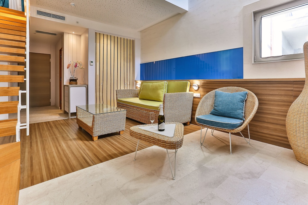 Carine Hotel Park 31/61