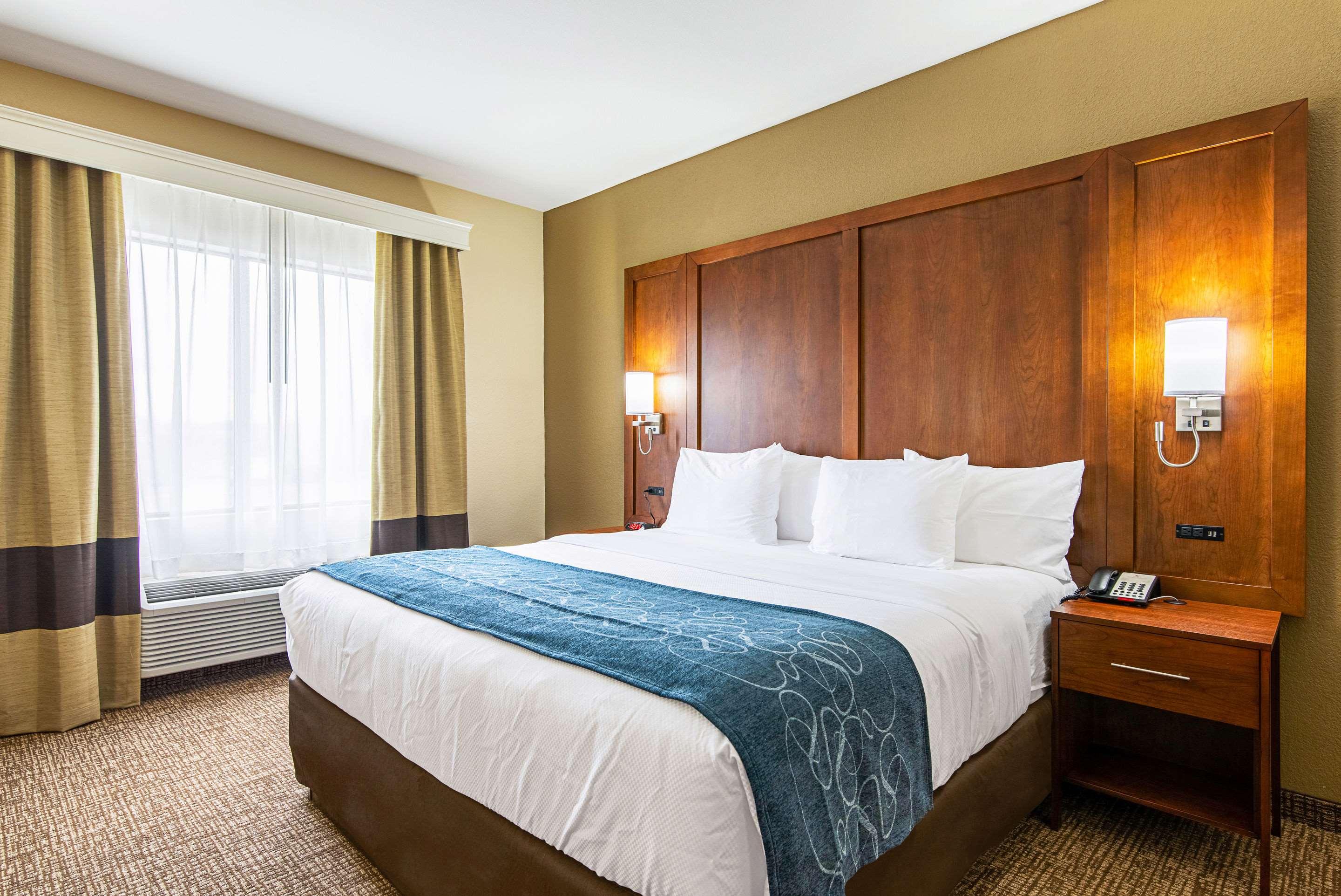Room, King Bed, Accessible