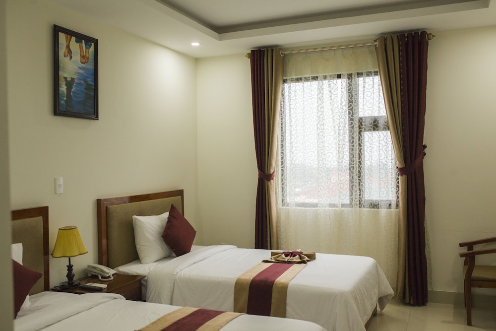 Amanda Quang Binh Hotel 8/30