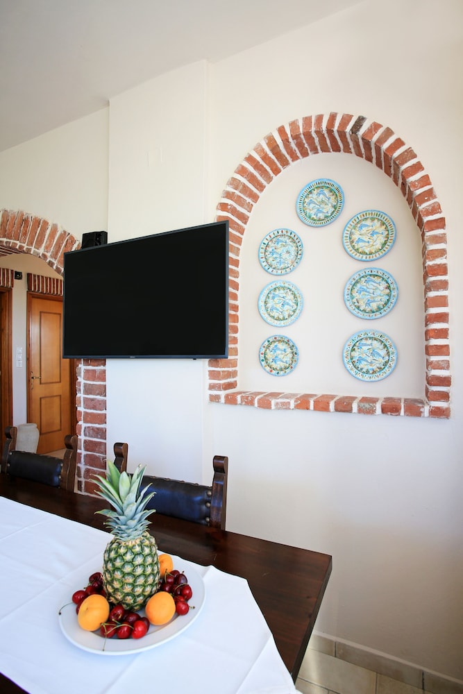 Villa Dafni 17/46