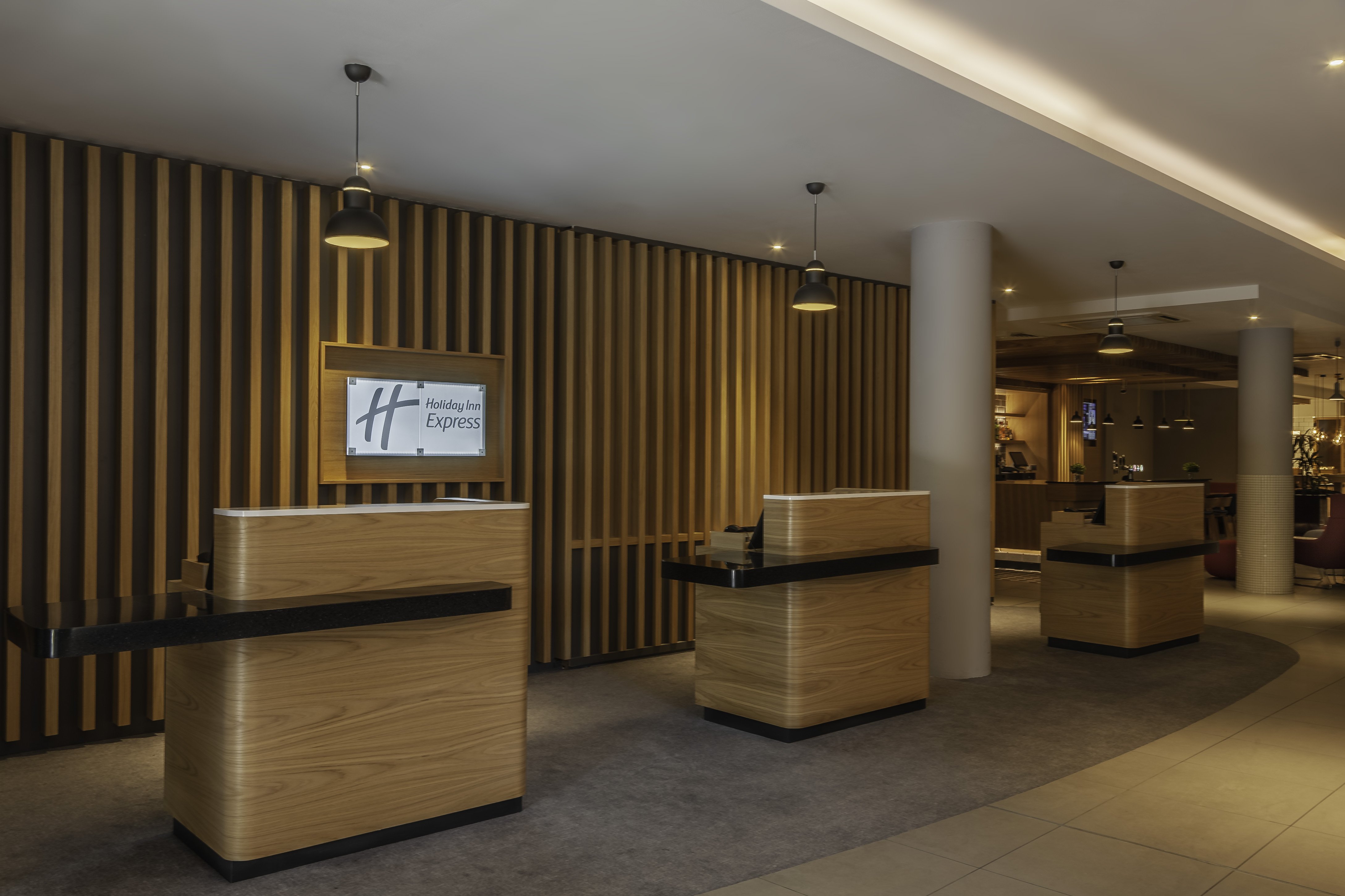 Holiday Inn Express Dublin Airport 5/30