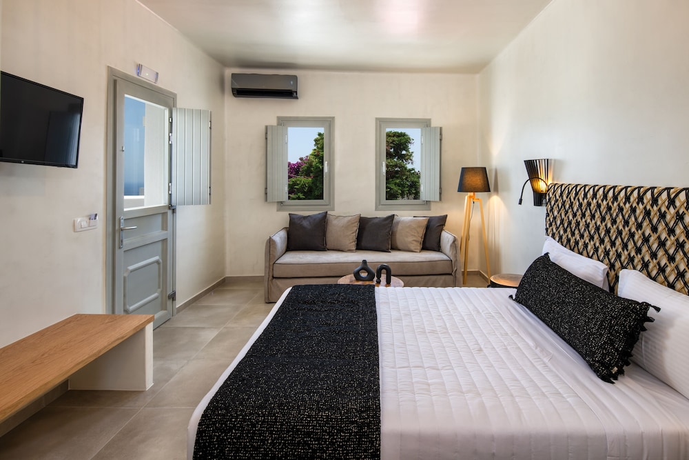 Hill Suites 17/50