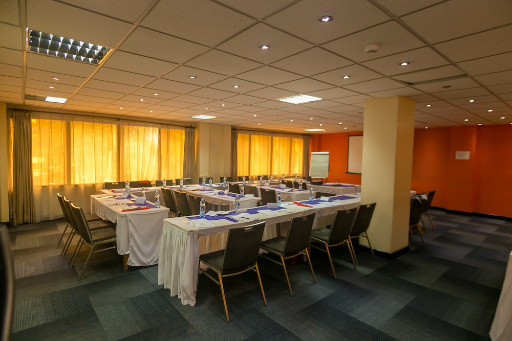 The Clarion Hotel Nairobi 66/72