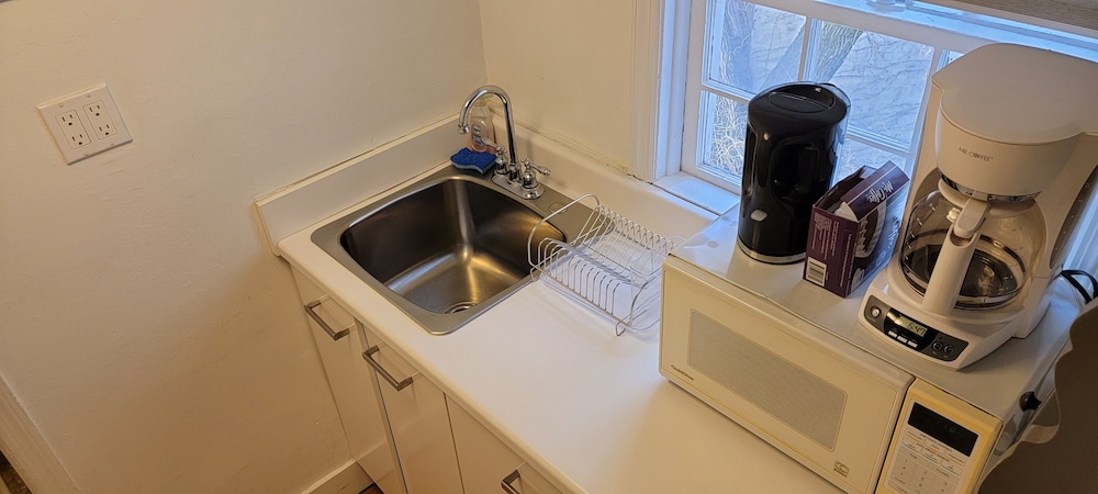 Incentra Village Guest House 49/50