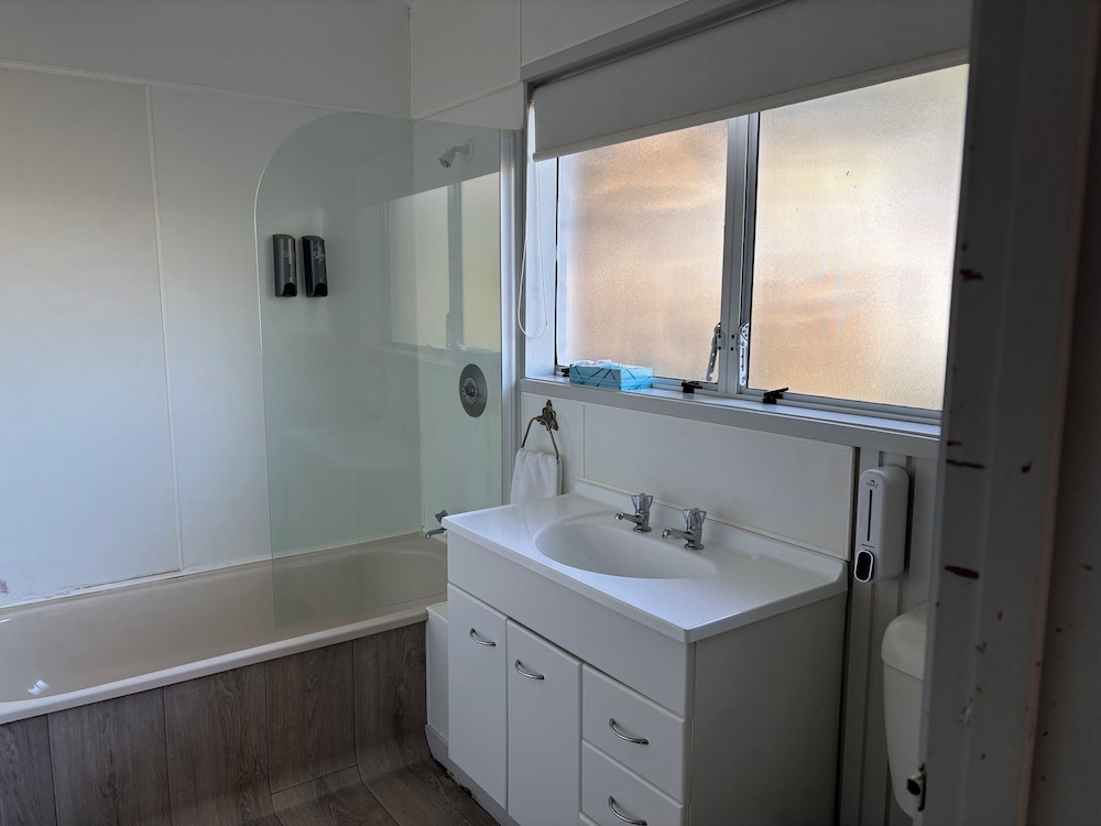 Bay Of Islands Holiday Park 67/68