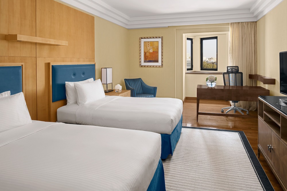 CLASSIC, TWIN BEDS, CLUB FLOOR