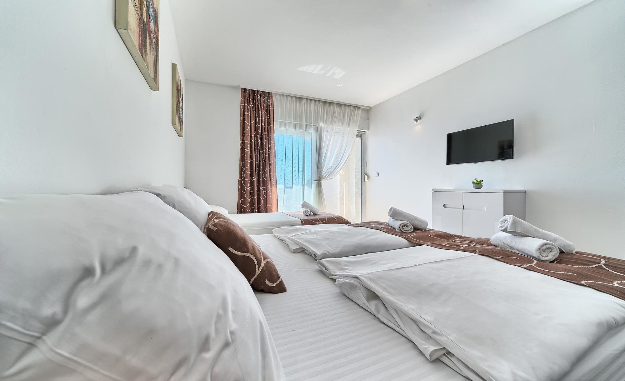 Family, Studio, 1 Queen and 1 Single Bed, Sea View, Sofa