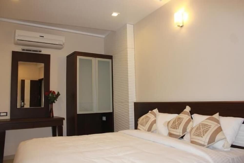 Hotel Shree Narayana 5/28