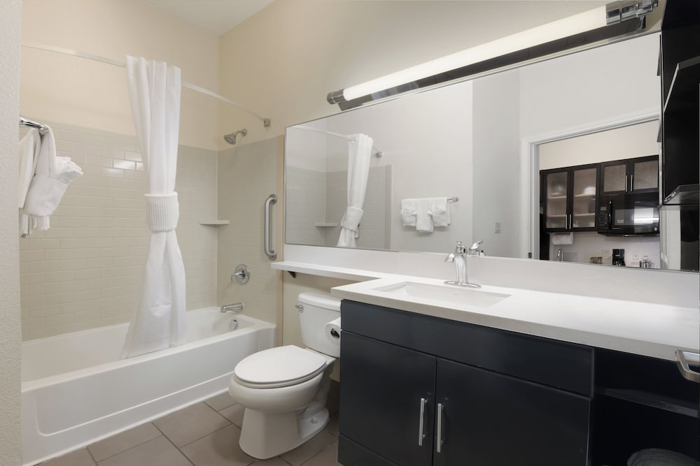 Candlewood Suites Odessa 30/31