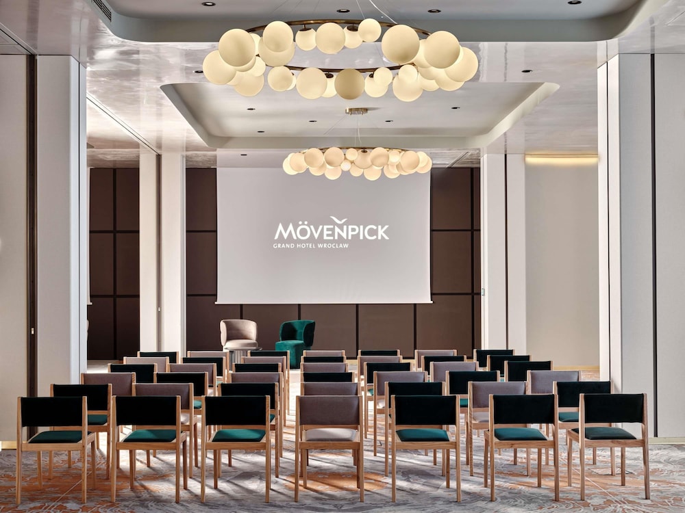 Movenpick Grand Hotel Wroclaw 52/60