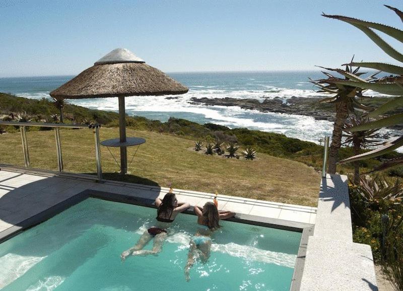 Crayfish Lodge Sea & Country Guest House 41/47
