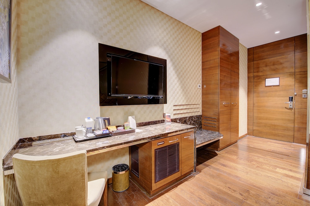Niranta Airport Transit Hotel & Lounge Terminal 2 Arrivals 78/78