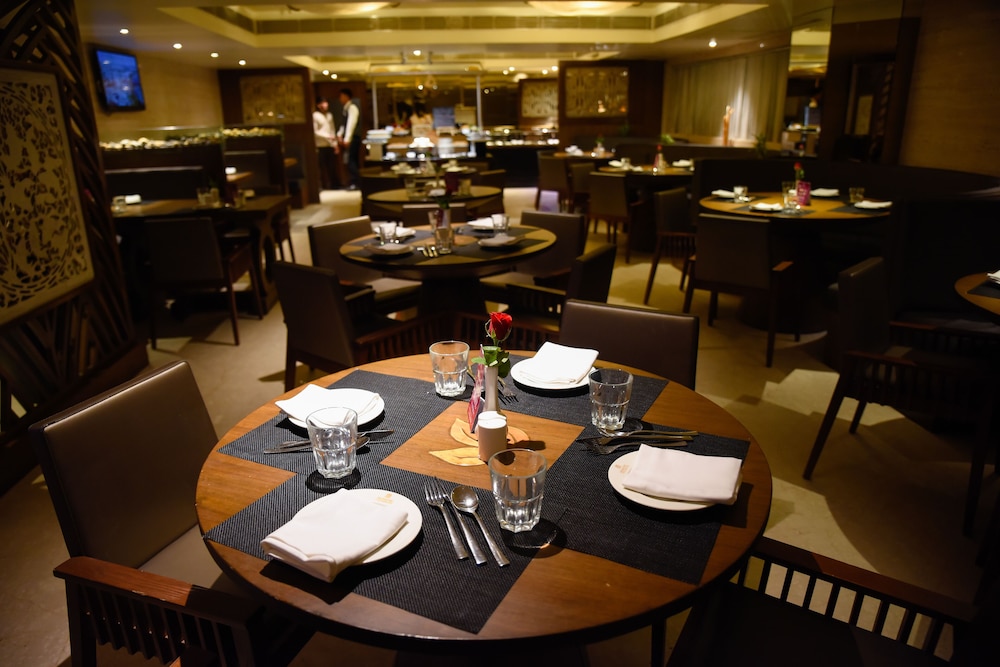 Monotel Luxury Business Hotel 37/50