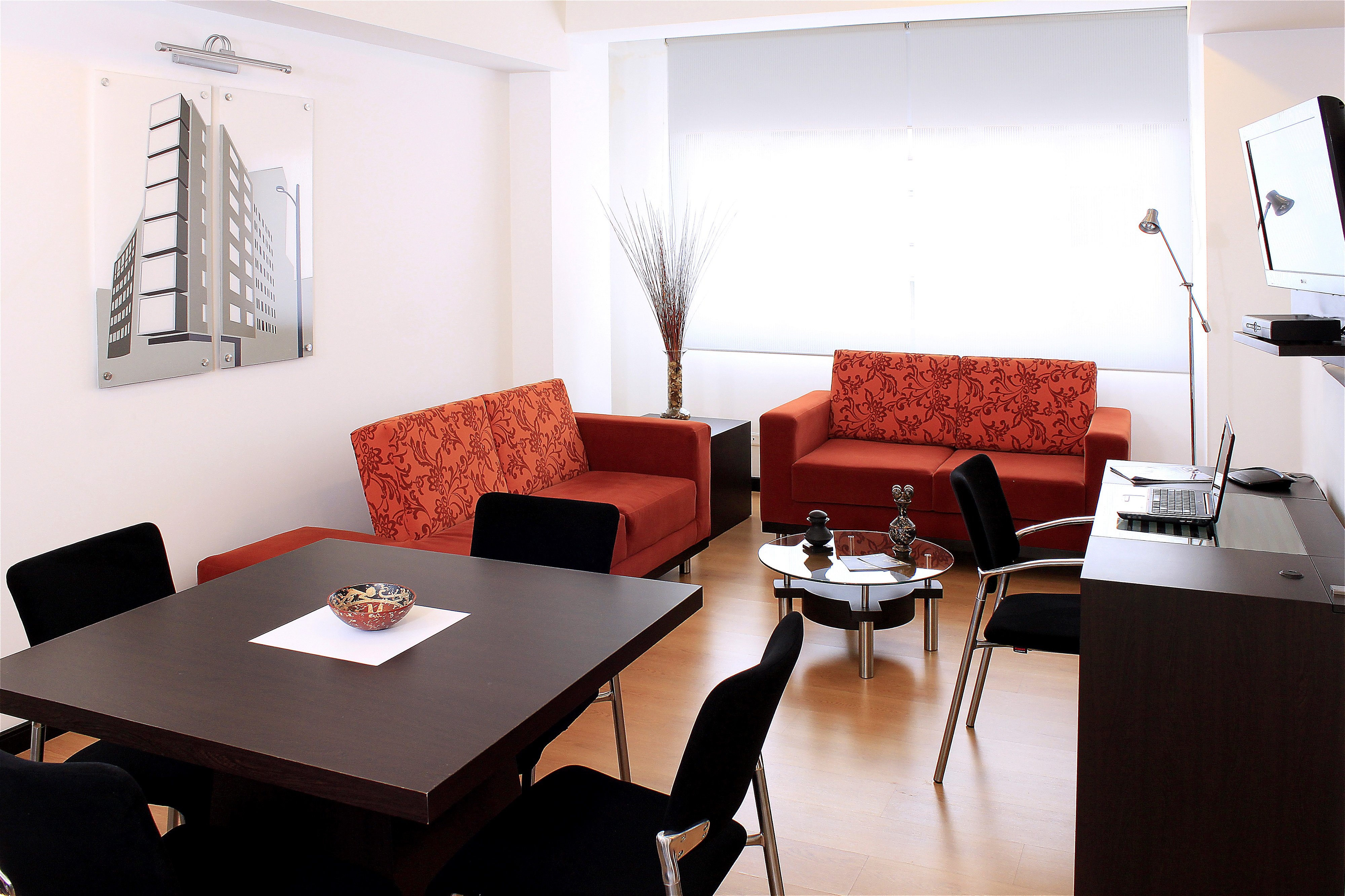 Hotel Continental All Suites 15/17