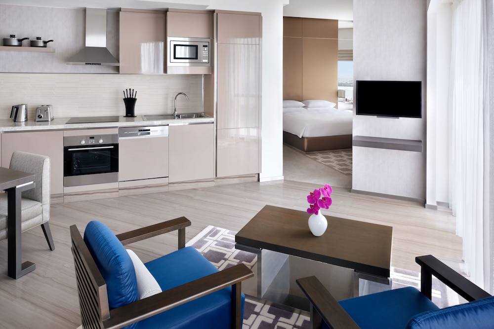 Hyatt Regency Dubai Creek Heights Residences 50/73