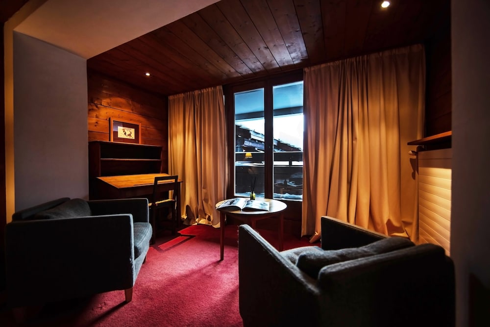 Hotel La Savoyarde 24/47