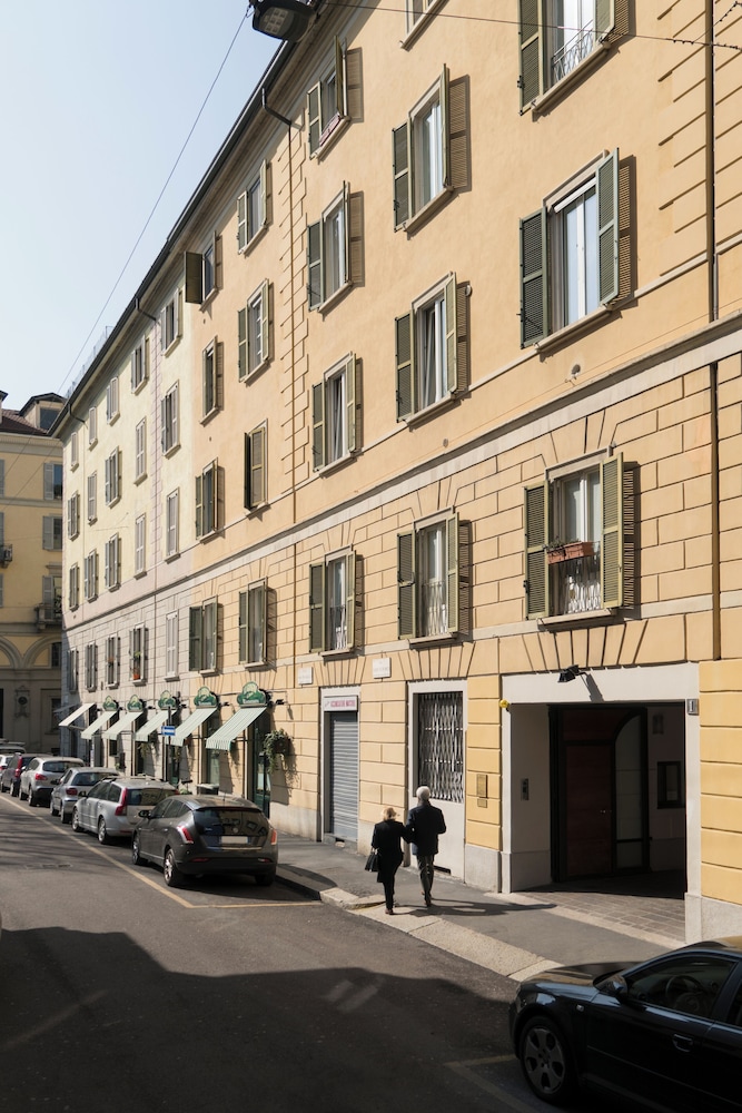 Brera Apartments In San Fermo 40/50