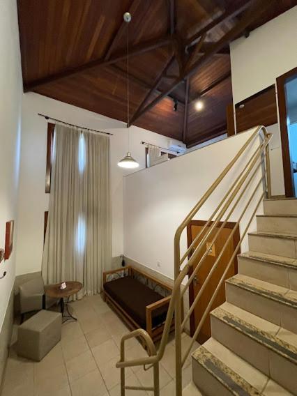 Hotel Vila Serrana 34/53
