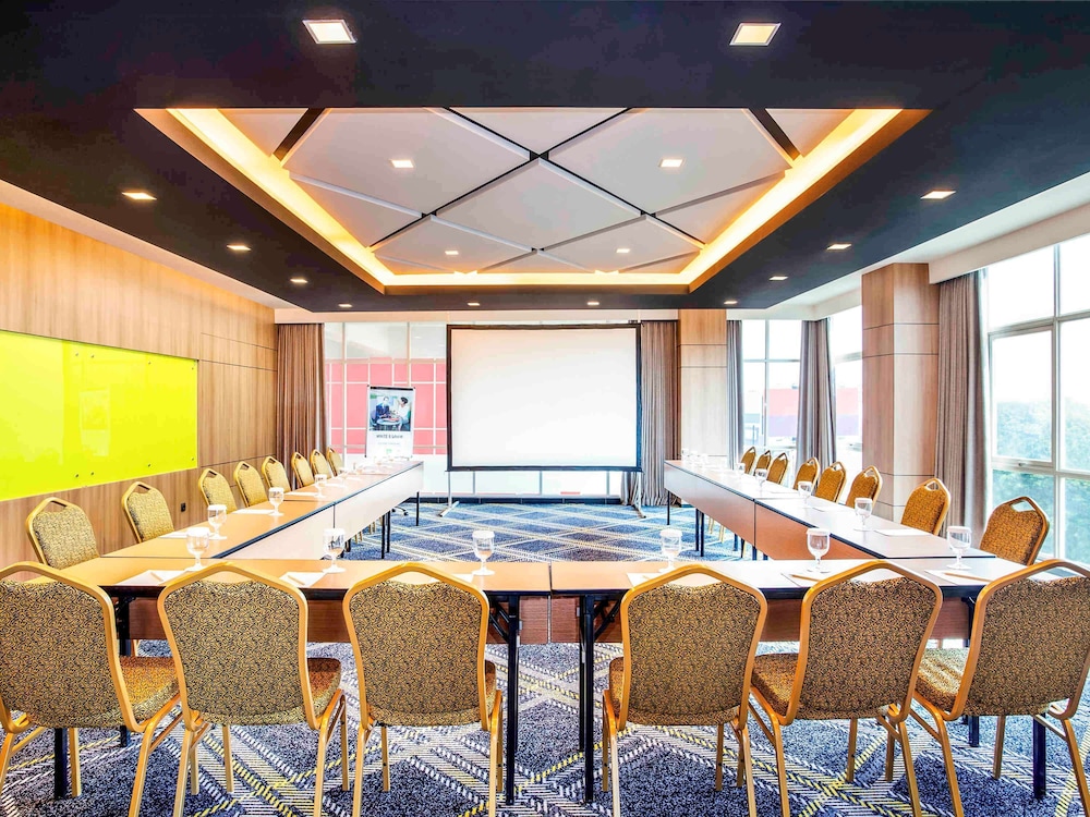 Ibis Styles Bekasi Jatibening 56/72