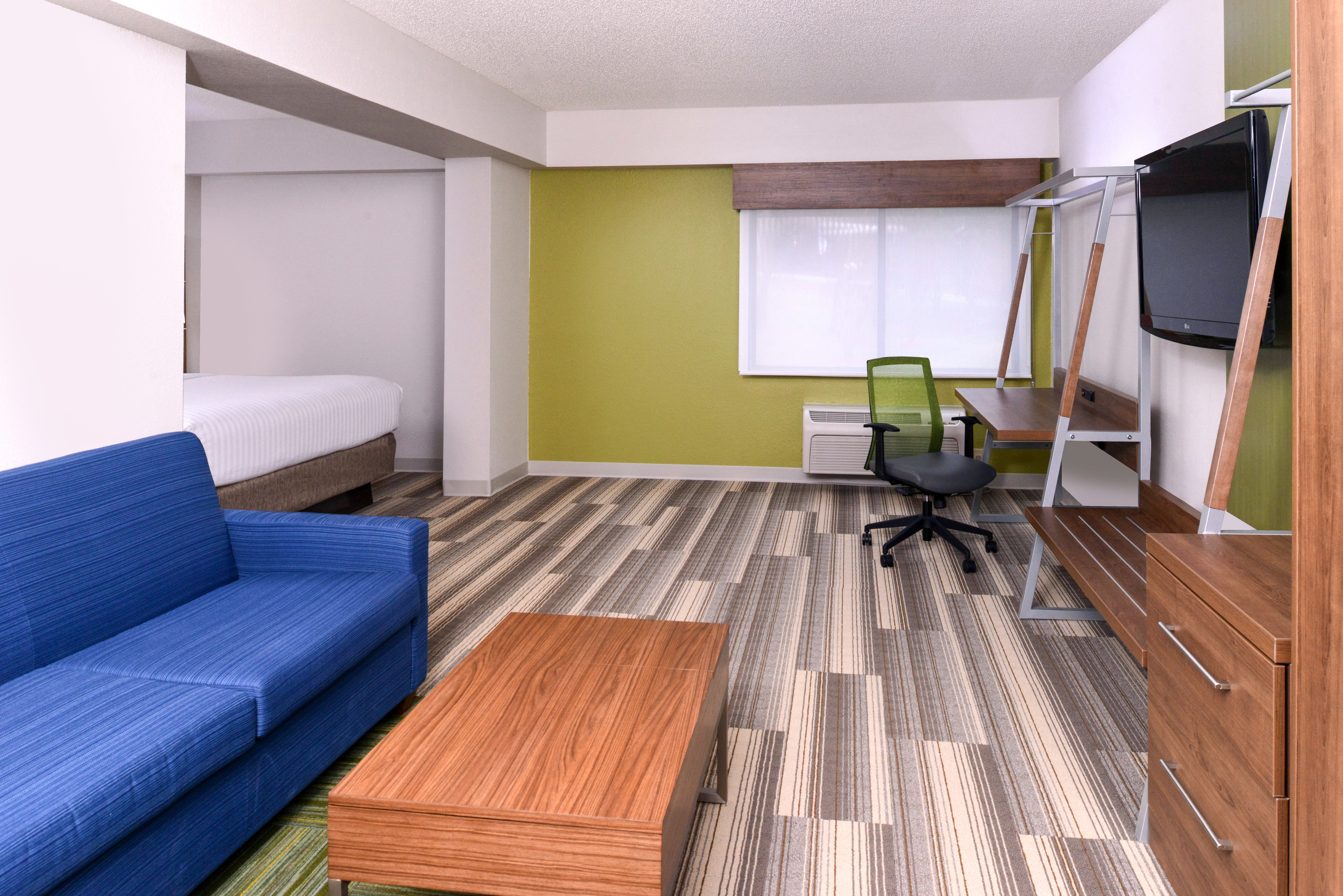 Holiday Inn Express Suites Raleigh Ne Medical Ctr Area 51/74