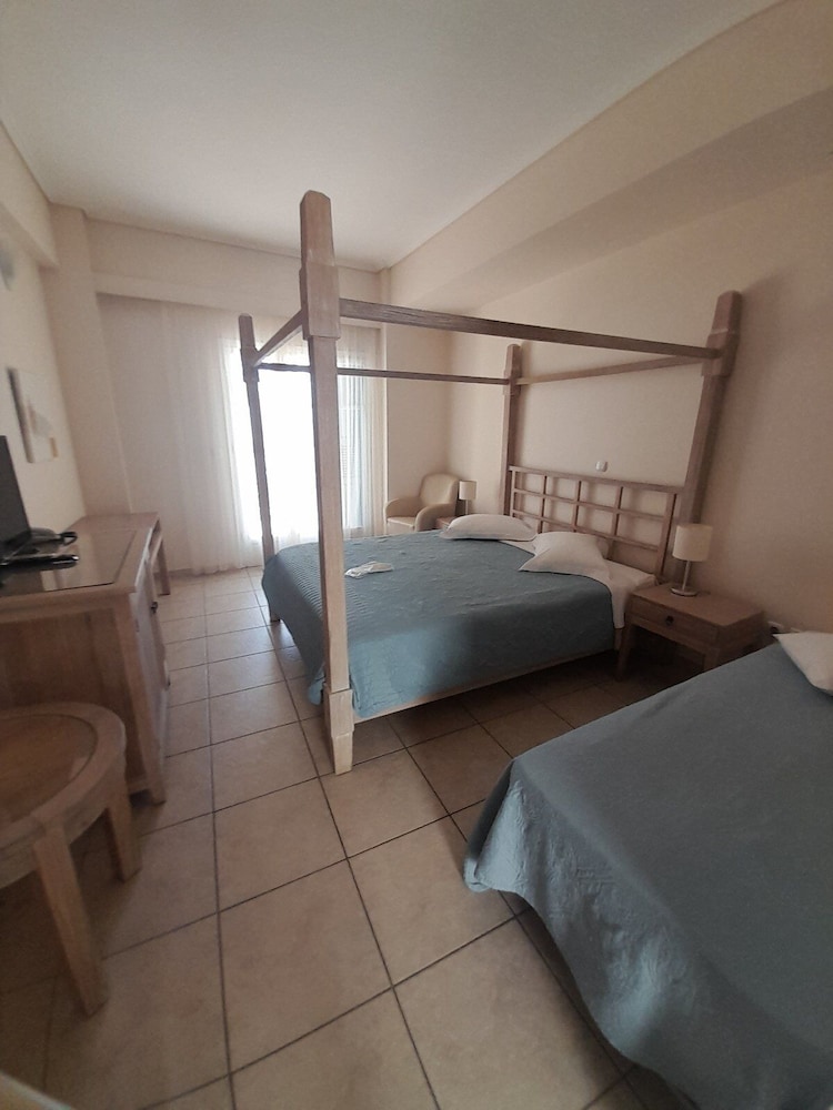 Alonissos Beach Bungalows And Suites Hotel 15/50