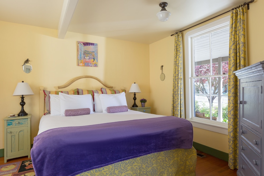 Lavender, A Four Sisters Inn 19/50
