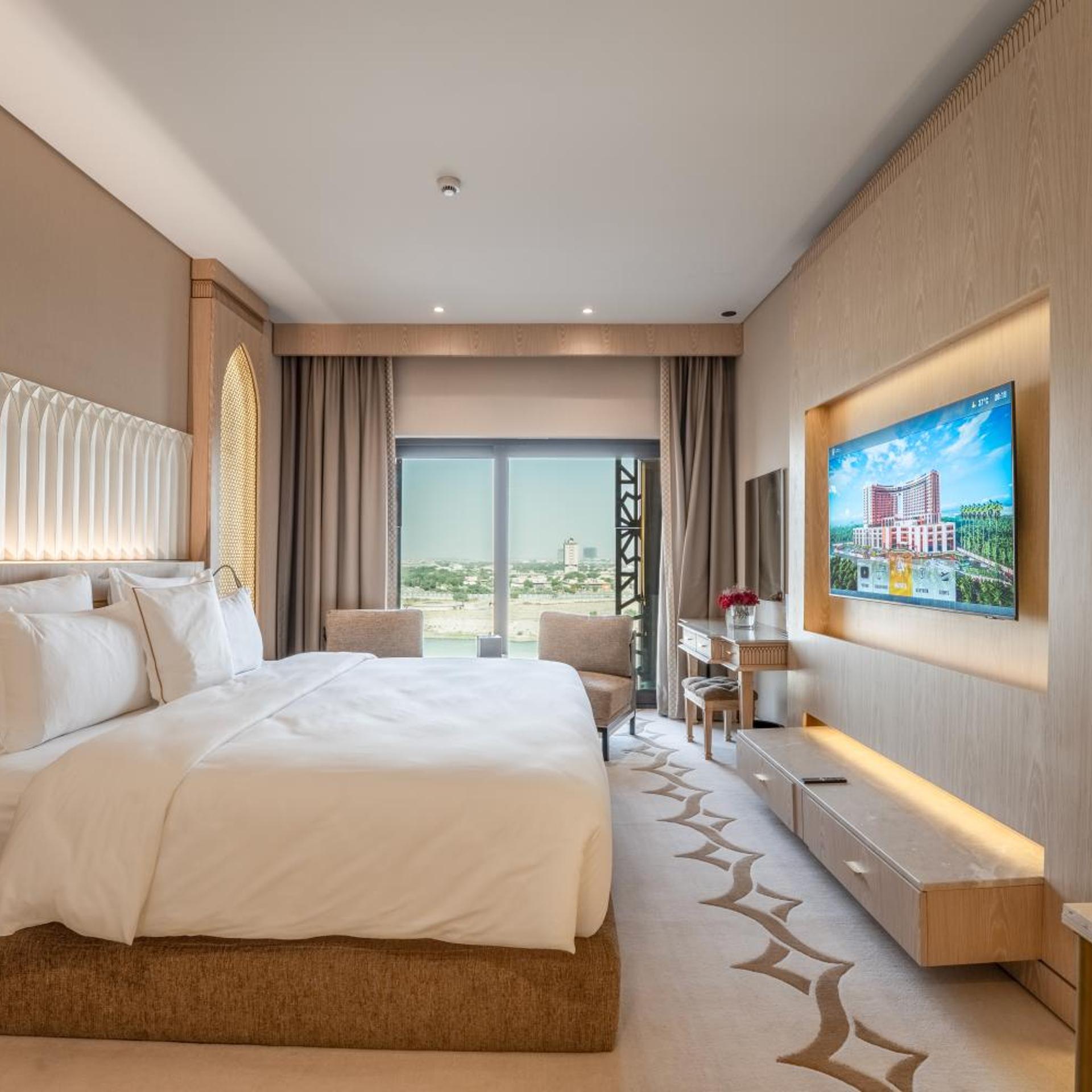 World Heart Hotel 25/57
