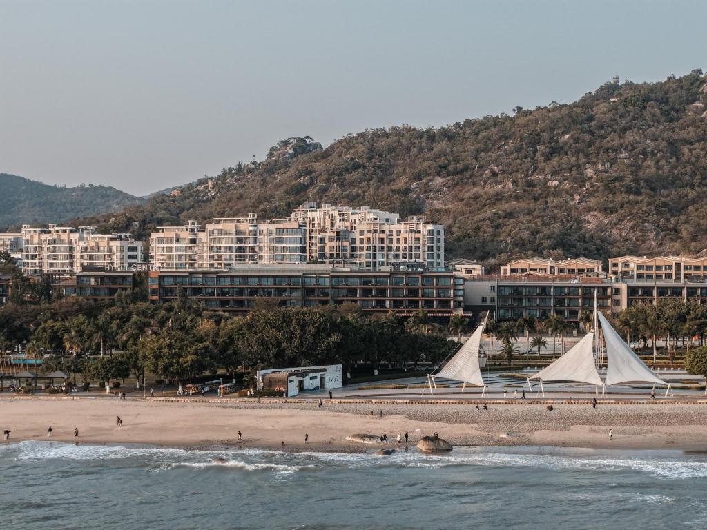 Hyatt Centric Ocean Front Xiamen 36/48