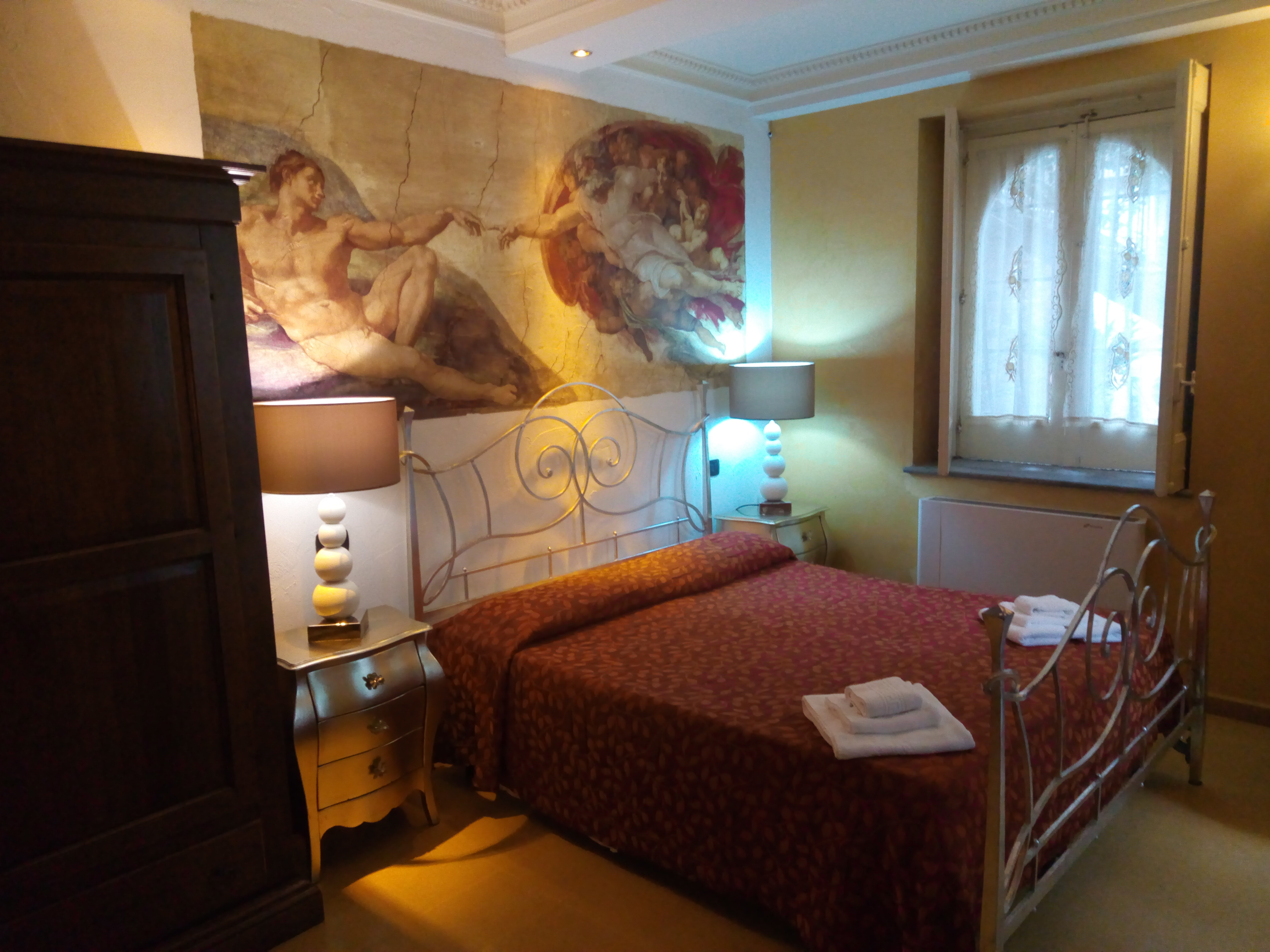 Room, Single, Double Bed